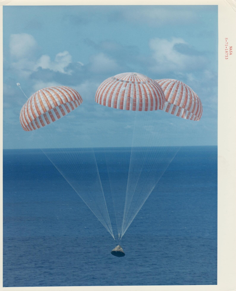 Illustration for article titled 17 Vintage NASA Photos of Exploration in the Space Age